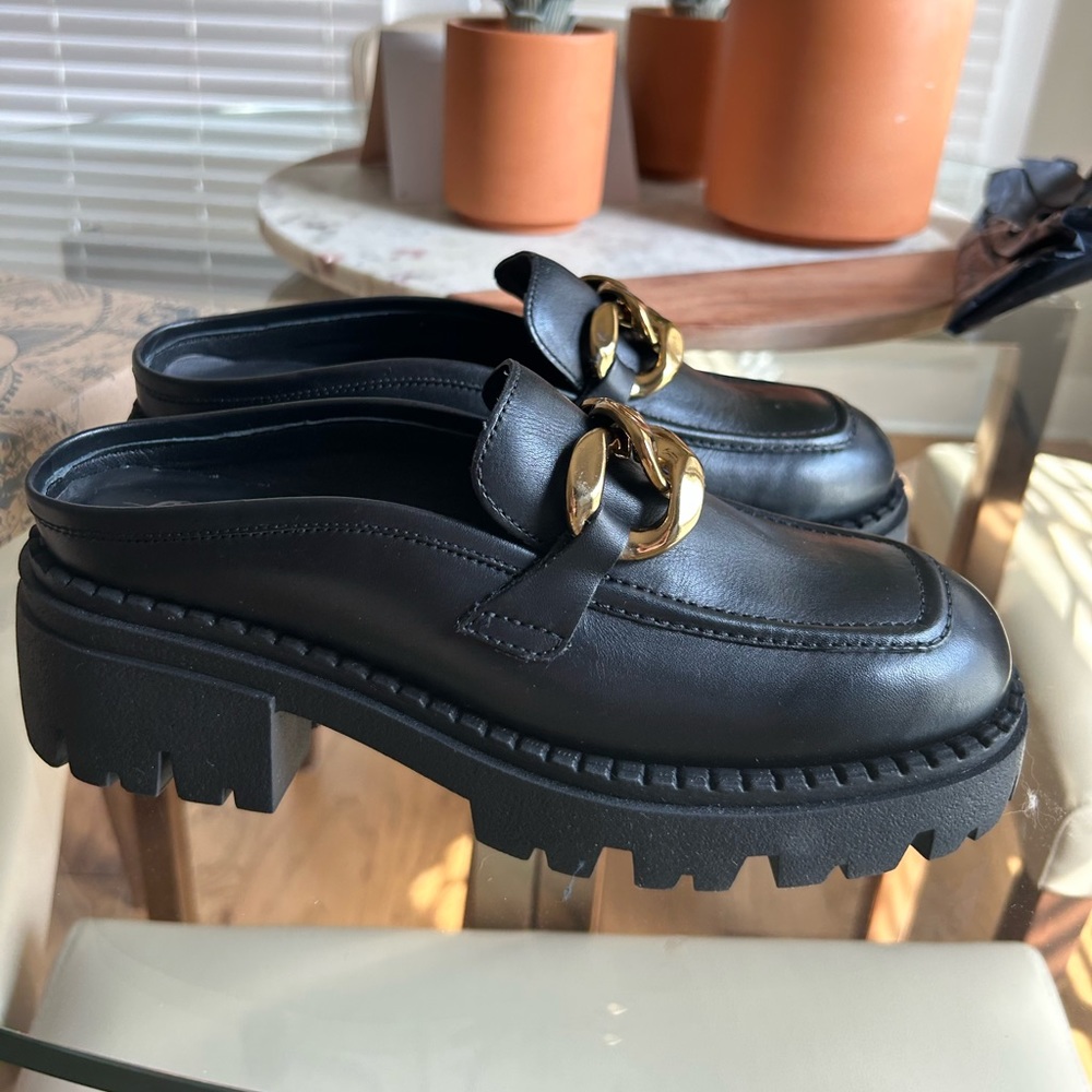 Free people Lyra link mule. brand new shoes! Never been worn